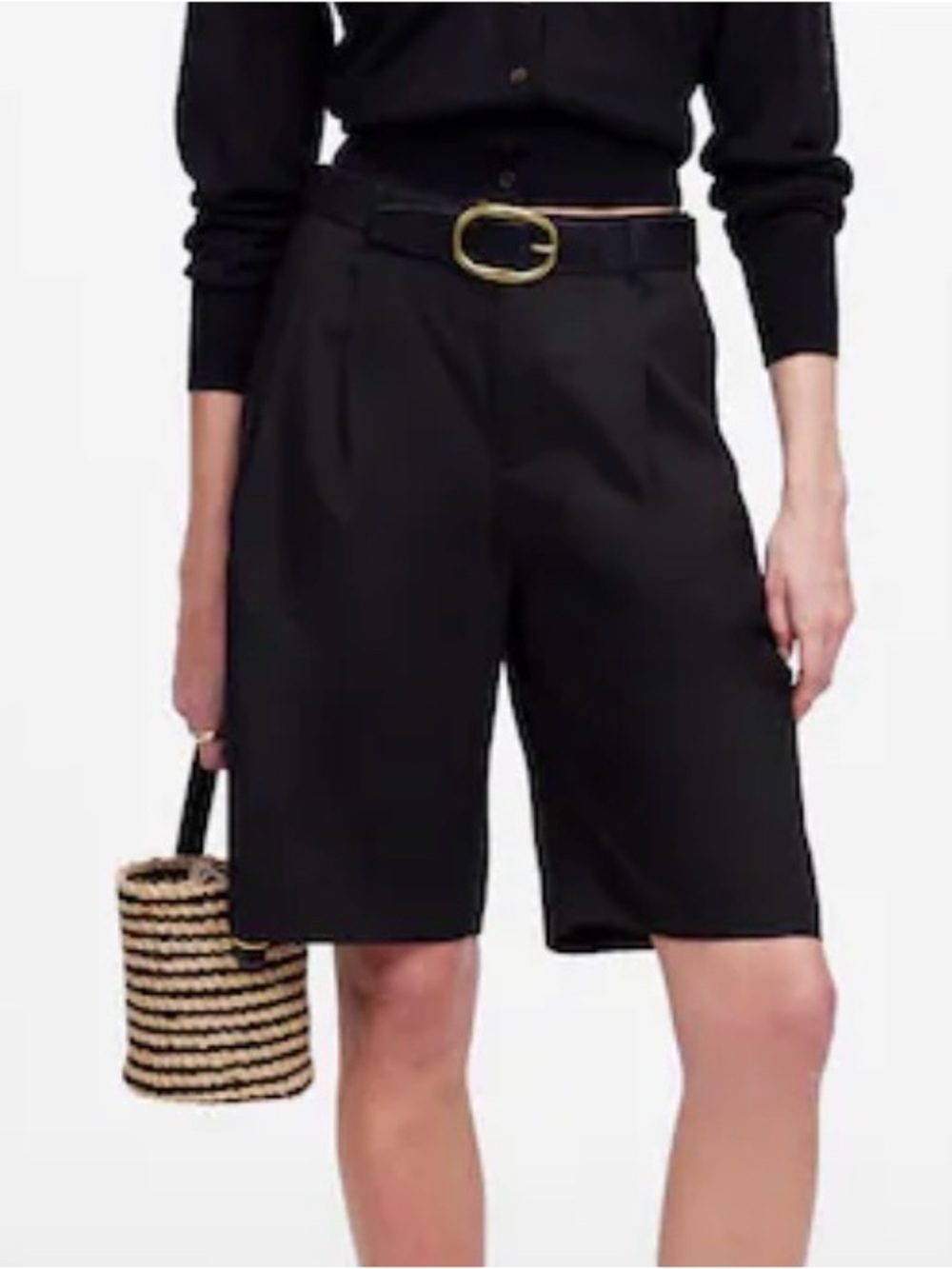 Relaxed Pleated Trouser Bermuda Shorts in Drapey Twill Black size 4